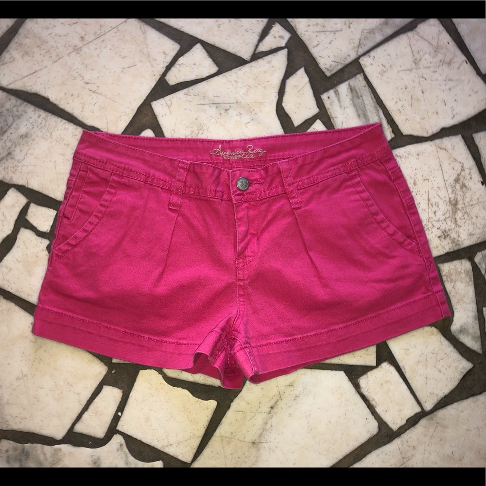 NWOT fuchsia khaki shorts